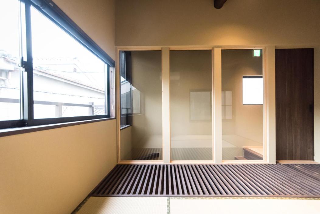 Villa Umenotoan Gojyomibukawa à Kyoto Extérieur photo